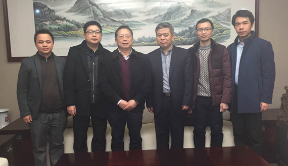 M.A.O.董事长毛厚德一行前往游艇会旅行考察